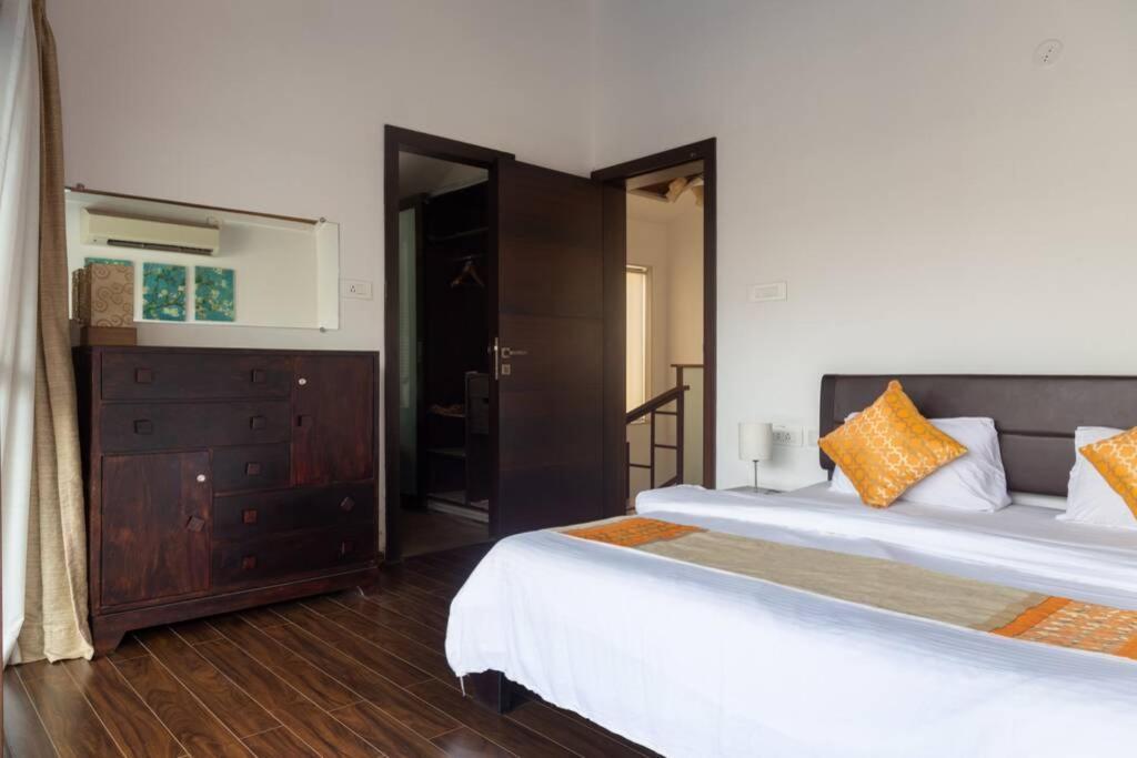 Ochre Villa- Luxury Property In Assagaon / Vagator Buitenkant foto